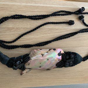 Elegant Metal Shell Pendant Belt
